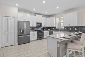 8822 INTERLOCKING COURT, DAVENPORT, FL 33896 - MLS#MFRO6311748