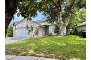 11725 CUXHAM DR, ORLANDO, FL 32837 Sold 08/01/25