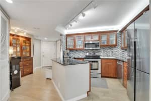 400 COLONIAL DRIVE, ORLANDO, FL 32803 - MLS#MFRO6311792