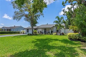 2110 FARWELL DRIVE, TAMPA, FL 33603 - MLS#MFRO6311929
