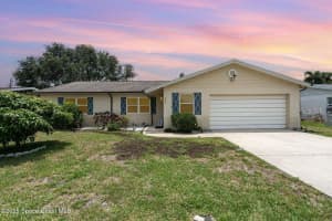 285 Hickory Ave, MERRITT ISLAND