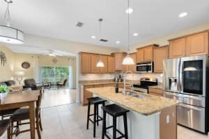 707 EVENING SKY DRIVE, OVIEDO, FL 32765 Sold 08/01/25