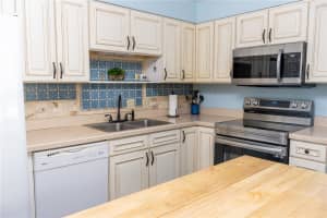 314 WINDMEADOWS STREET, ALTAMONTE SPRINGS, FL 32701 Sold 07/15/25