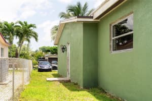 3921 33RD TERRACE, LAUDERDALE LAKES, FL 33309 Sold 06/25/25