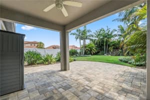 2325 BELLA LUNA CIRCLE, LAKELAND, FL 33810 - MLS#MFRO6312906