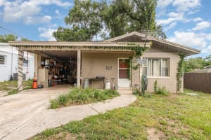 205 W Division St, DELAND