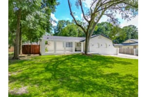 3325 Horseshoe Dr, LONGWOOD