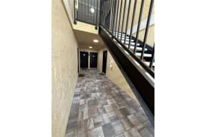 944 N Lake Destiny Rd #d, ALTAMONTE SPRINGS