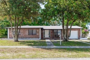 657 Lear Ter, DELTONA