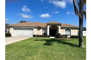 517 Westwind Dr, DAVENPORT