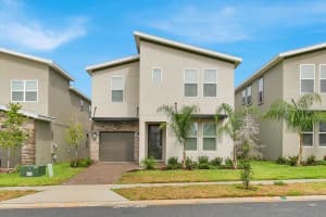 9239 Sommerset Hills Dr, DAVENPORT