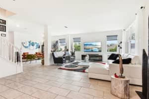 2215 UPLAND LANE, APOPKA, FL 32712 - MLS#MFRO6313869