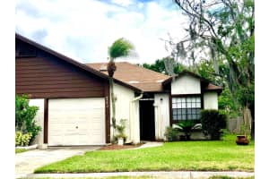 8522 SPARROWHAWK COURT, ORLANDO, FL 32829 - MLS#MFRO6313993