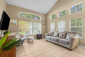 8507 CRYSTAL COVE LOOP, KISSIMMEE, FL 34747 Sold 09/29/25