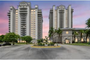 13427 BLUE HERON BEACH DR #404, ORLANDO, FL 32821 - MLS#MFRO6314100