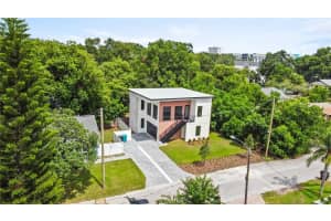 823 LA SALLE AVENUE, ORLANDO, FL 32803 - MLS#MFRO6314201