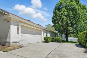 2674 SPICEBUSH LOOP, APOPKA, FL 32712 Sold 08/29/25