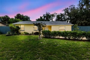 9 N Mantor Ave, TITUSVILLE