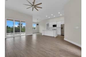 9257 KING HILL STREET, PORT CHARLOTTE, FL 33981 - MLS#MFRO6314658