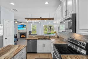 701 LITTLE HAMPTON LANE, GOTHA, FL 34734 - MLS#MFRO6314803