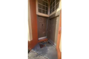 445 FOUNTAINHEAD CIRCLE, KISSIMMEE, FL 34741 Sold 10/13/25