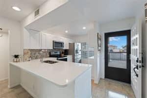 6210 SUN BOULEVARD, ST PETERSBURG, FL 33715 - MLS#MFRO6314940