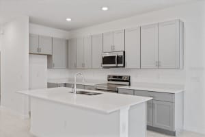 180 DUCKWEED AVENUE, FRUITLAND PARK, FL 34731 Sold 10/21/25