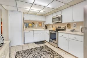 14 ESCONDIDO COURT, ALTAMONTE SPRINGS, FL 32701 - MLS#MFRO6315205