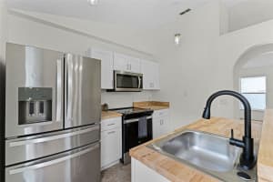 103 GLEASON COVE, SANFORD, FL 32773 - MLS#MFRO6315232