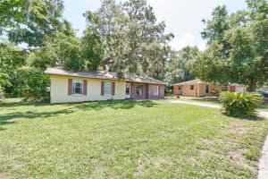 881 CEDAR CIRCLE, TAVARES, FL 32778 - MLS#MFRO6315342