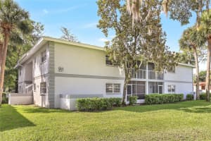 563 MIDWAY TRACK, OCALA, FL 34472 - MLS#MFRO6315513
