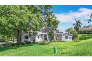 5311 SADDLEBACK COURT, LADY LAKE, FL 32159 - MLS#MFRO6315537