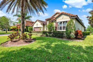 172 VERDE WAY, DEBARY, FL 32713 Sold 10/15/25