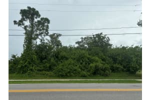 1607 CORVETTE AVENUE, SEBRING, FL 33872 Sold 06/27/25
