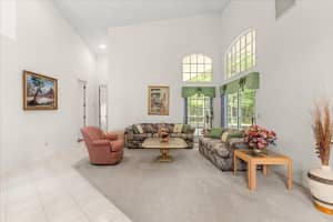 4026 LAKE ORLANDO PARKWAY, ORLANDO, FL 32808 - MLS#MFRO6315671