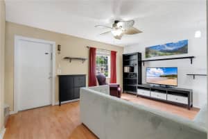 5662 ROYAL PINE BOULEVARD, ORLANDO, FL 32807 Sold 09/03/25