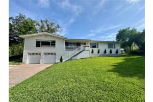 3702 Mirror Lake Dr, APOPKA