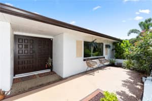225 TEMPLE CIRCLE, EUSTIS, FL 32726 - MLS#MFRO6315968