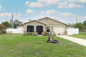 1078 Aaron Dr, DELTONA