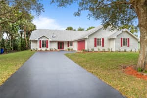 104 Bryant Ct, SEBASTIAN