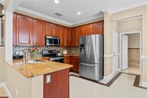 934 ROCK HARBOR AVENUE, ORLANDO, FL 32828 Sold 08/27/25