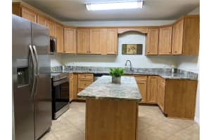 211 Valencia Rd Debary, FL 32713 - Off Market