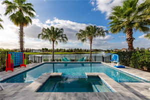884 GOLDEN BEAR DRIVE, REUNION, FL 34747 - MLS#MFRO6316561