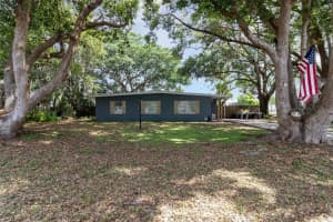 845 EDGEWATER CIRCLE, EUSTIS, FL 32726 Sold 07/09/25