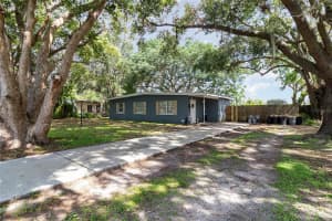 845 EDGEWATER CIRCLE, EUSTIS, FL 32726 Sold 07/09/25