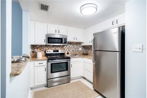 572 ORANGE DRIVE, ALTAMONTE SPRINGS, FL 32701 - MLS#MFRO6316695