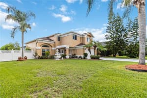 344 BLUE BAYOU DRIVE, KISSIMMEE, FL 34743 Sold 07/28/25
