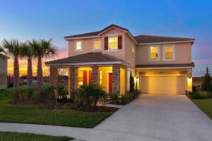 4111 Oaktree Dr, DAVENPORT