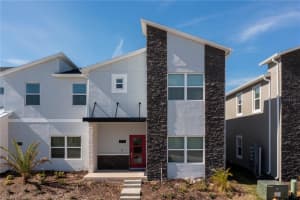 1070 Splash Shot Pl, DAVENPORT