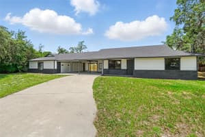 11540 HARBOR ROAD, LEESBURG, FL 34788 Sold 08/25/25